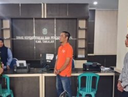 Iqbal Suhaeb Sidak Disdukcapil Takalar Saat Libur Nasional, Pastikan Layanan KTP-el Tetap Berjalan