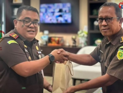 Kajari Takalar Lepas Purnabakti Ridwan Nompo, Pengabdian Puluhan Tahun Diapresiasi Penuh Haru