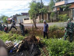 Koramil 1426-06/Mapsu Bersama Pemdes dan Warga Gelar Karya Bakti di Desa Banyuanyara